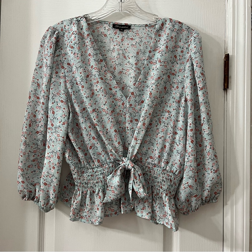 Floral Smocked Waist Blouse/Medium - Picture 1 of 5